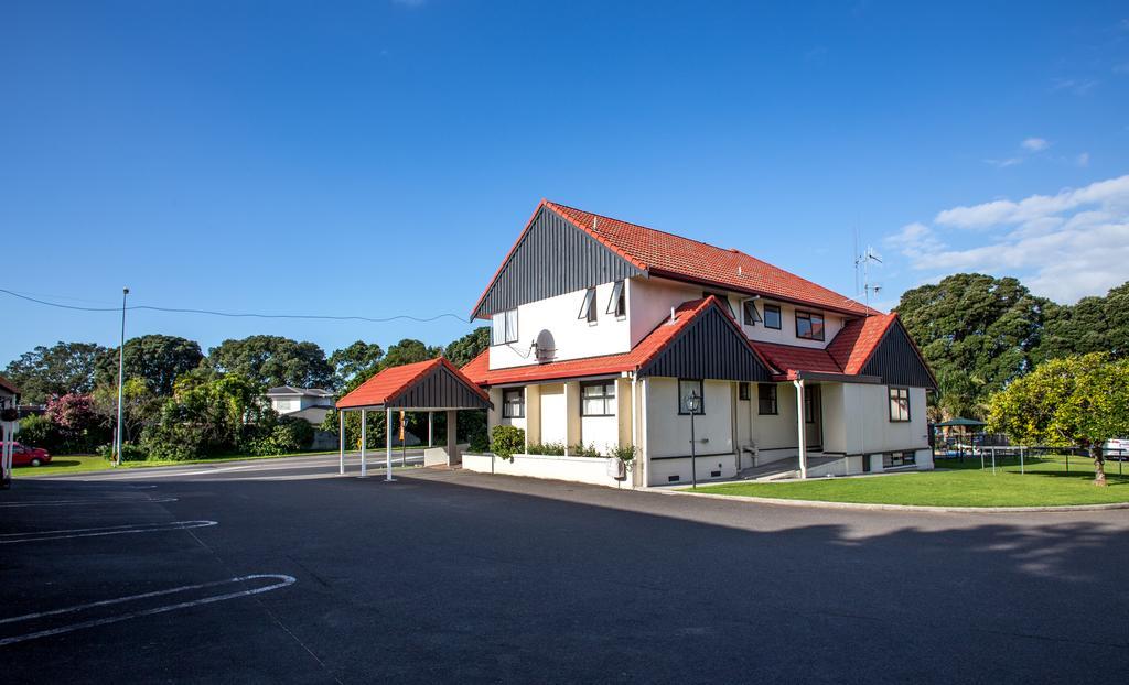 Bennetts Thermal Motor Inn Tauranga Exterior photo